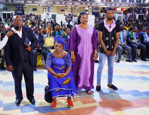 mr-chigozie-and-family