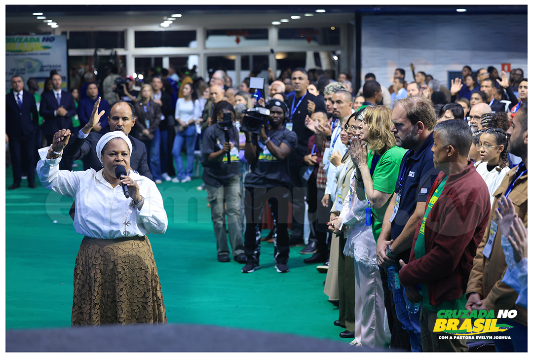 The SCOAN Crusade in Brazil: Mass Prayer
